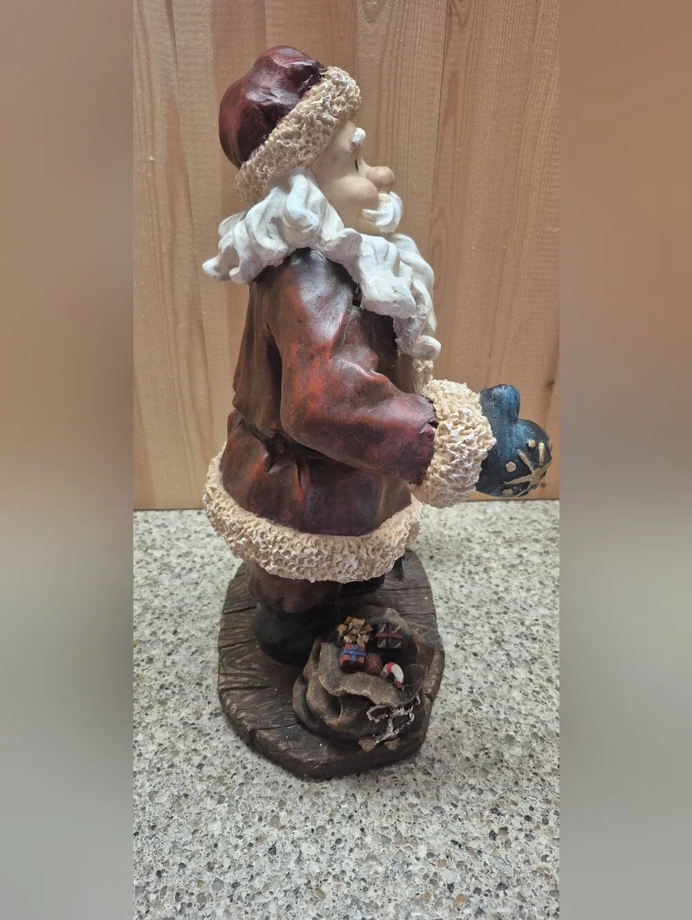 Vintage Style Folk Art Rustic Resin Santa Figurine Statue 14